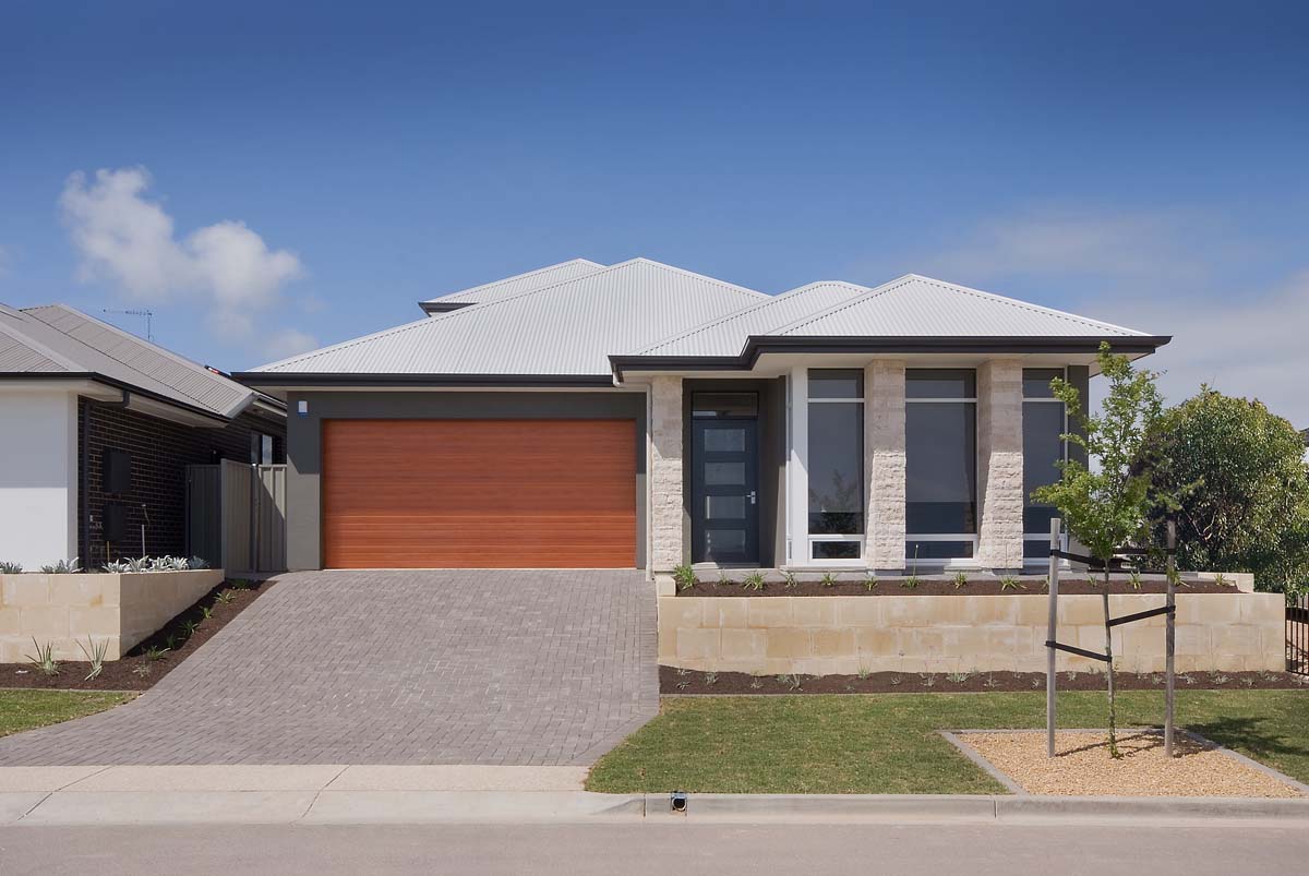 Byron Loft: 4-bedroom home design by Rossdale suitable for Adelaide