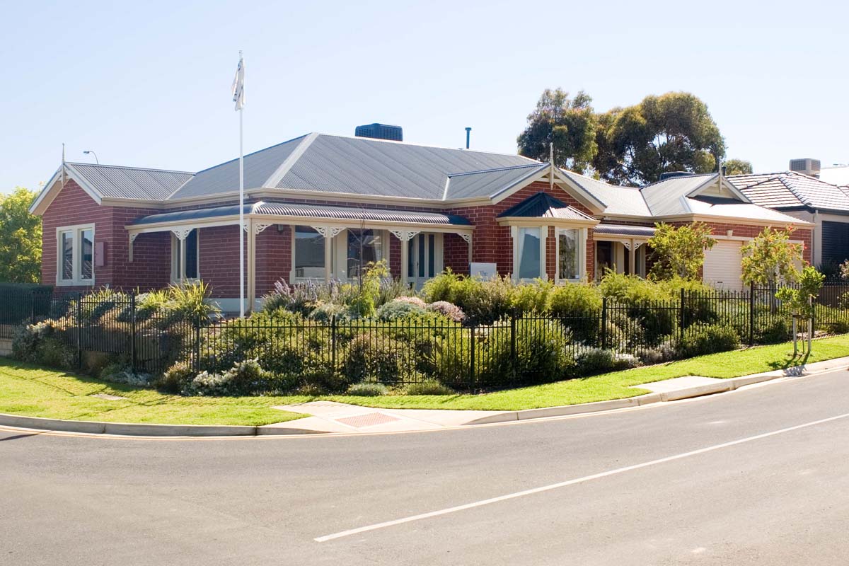 Willunga: 4-bedroom home design by Rossdale suitable for Adelaide